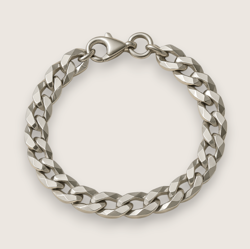 The Havana – Steel Cuban Curb Bracelet-Stainless steel curb chain with high-polish finish. Bold links reflect light with movement—crafted for timeless style and swagger. Shop now.