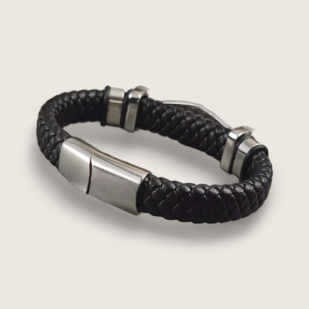 The Oathbinder – Valknut Leather Bracelet