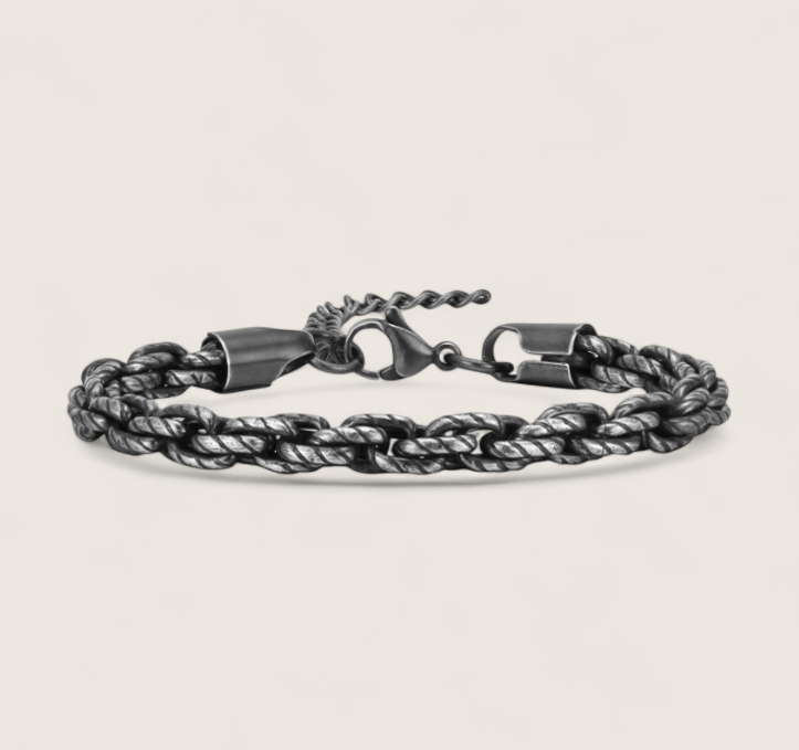 The Vanguard – 6 mm Cuban Rope Bracelet-Forge your path with the Vanguard Rope Chain. 6mm twisted steel in shiny silver or oxidized finish. Rugged texture meets refined polish. Shop now.