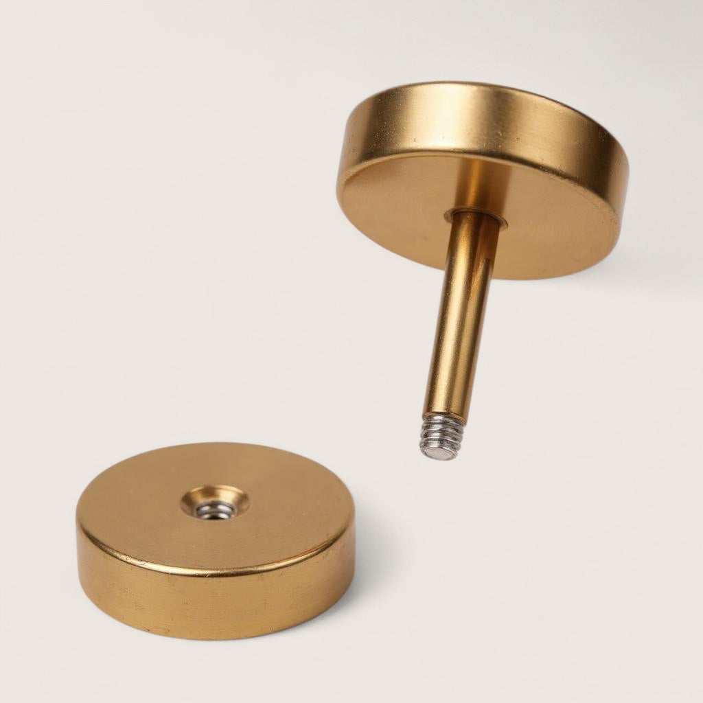 The Axis Stud – Circle External Labret