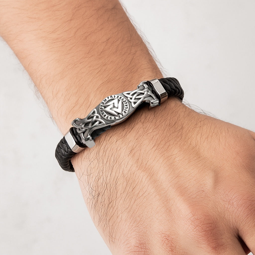 The Oathbinder – Valknut Leather Bracelet